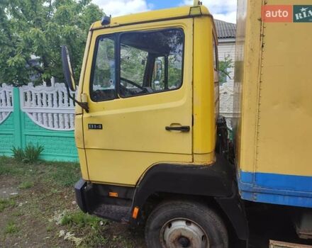 Жовтий Мерседес LK-Series, об'ємом двигуна 6 л та пробігом 500 тис. км за 5900 $, фото 3 на Automoto.ua