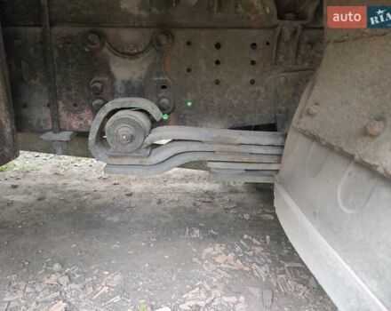 Жовтий Мерседес LK-Series, об'ємом двигуна 6 л та пробігом 500 тис. км за 5900 $, фото 11 на Automoto.ua