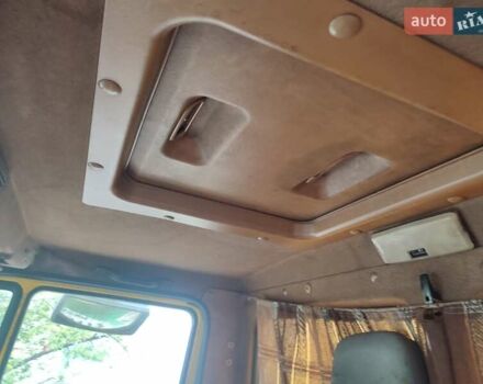 Жовтий Мерседес LK-Series, об'ємом двигуна 6 л та пробігом 500 тис. км за 5900 $, фото 18 на Automoto.ua