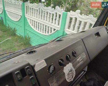 Жовтий Мерседес LK-Series, об'ємом двигуна 6 л та пробігом 500 тис. км за 5900 $, фото 15 на Automoto.ua