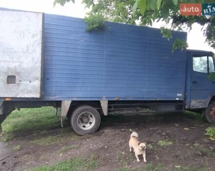 Синій Мерседес LK-Series, об'ємом двигуна 4 л та пробігом 500 тис. км за 5500 $, фото 2 на Automoto.ua