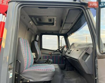 Серый Мерседес LN-Series, объемом двигателя 4.25 л и пробегом 370 тыс. км за 23999 $, фото 5 на Automoto.ua