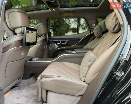 Чорний Мерседес Maybach EQS SUV, об'ємом двигуна 0 л та пробігом 3 тис. км за 207582 $, фото 59 на Automoto.ua