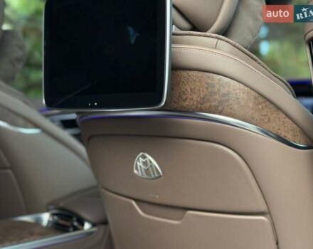 Чорний Мерседес Maybach EQS SUV, об'ємом двигуна 0 л та пробігом 3 тис. км за 207582 $, фото 70 на Automoto.ua