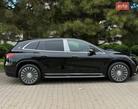 Чорний Мерседес Maybach EQS SUV, об'ємом двигуна 0 л та пробігом 3 тис. км за 207582 $, фото 5 на Automoto.ua