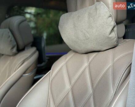 Чорний Мерседес Maybach EQS SUV, об'ємом двигуна 0 л та пробігом 3 тис. км за 207582 $, фото 24 на Automoto.ua