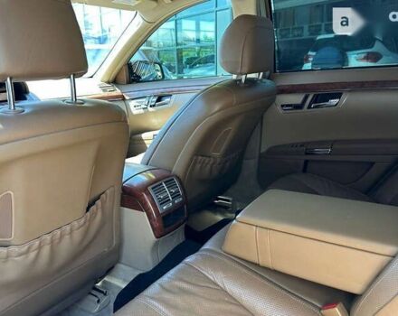 Мерседес Maybach S-Class, объемом двигателя 0 л и пробегом 450 тыс. км за 11199 $, фото 19 на Automoto.ua