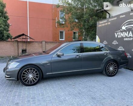 Мерседес Maybach S-Class, объемом двигателя 4.7 л и пробегом 130 тыс. км за 18900 $, фото 17 на Automoto.ua