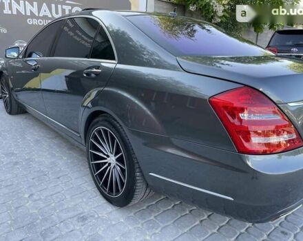 Мерседес Maybach S-Class, объемом двигателя 4.7 л и пробегом 130 тыс. км за 18900 $, фото 27 на Automoto.ua