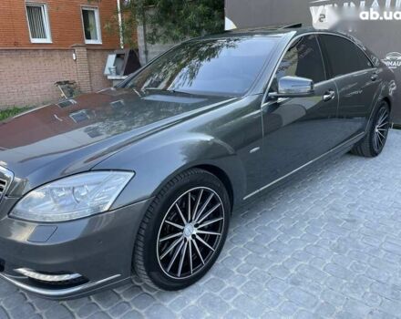 Мерседес Maybach S-Class, объемом двигателя 4.7 л и пробегом 130 тыс. км за 18900 $, фото 15 на Automoto.ua
