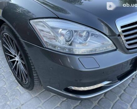 Мерседес Maybach S-Class, объемом двигателя 4.7 л и пробегом 130 тыс. км за 18900 $, фото 10 на Automoto.ua