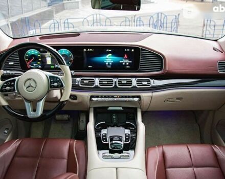 Мерседес Maybach S-Class, объемом двигателя 4 л и пробегом 57 тыс. км за 165000 $, фото 17 на Automoto.ua