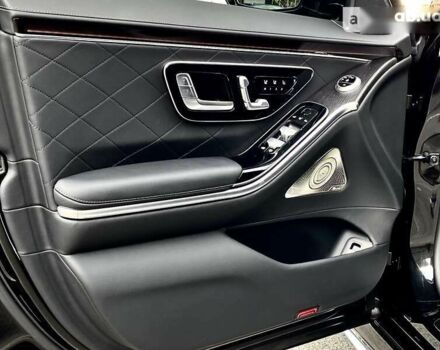 Мерседес Maybach S-Class, объемом двигателя 3 л и пробегом 6 тыс. км за 175000 $, фото 16 на Automoto.ua