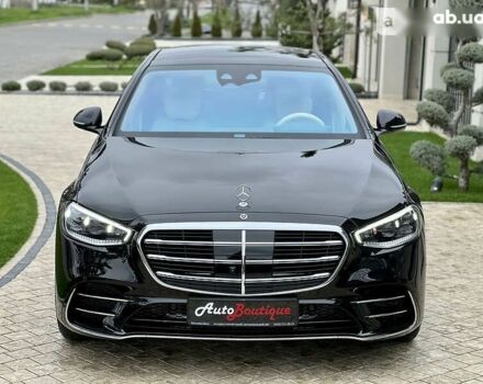 Мерседес Maybach S-Class, объемом двигателя 3 л и пробегом 1 тыс. км за 179000 $, фото 1 на Automoto.ua