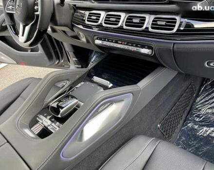 Мерседес Maybach S-Class, объемом двигателя 4 л и пробегом 1 тыс. км за 224968 $, фото 9 на Automoto.ua