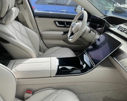 Мерседес Maybach S-Class, об'ємом двигуна 3.98 л та пробігом 13 тис. км за 184539 $, фото 6 на Automoto.ua