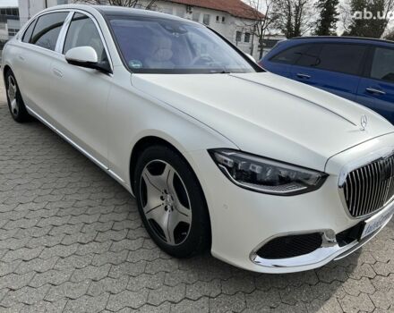 Мерседес Maybach S-Class, об'ємом двигуна 3.98 л та пробігом 13 тис. км за 184539 $, фото 31 на Automoto.ua