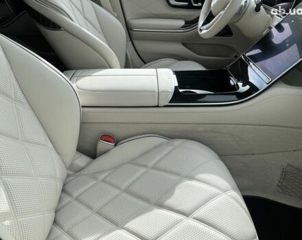 Мерседес Maybach S-Class, об'ємом двигуна 3.98 л та пробігом 13 тис. км за 184539 $, фото 9 на Automoto.ua