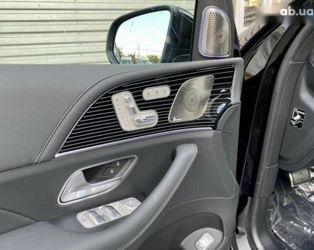 Мерседес Maybach S-Class, объемом двигателя 4 л и пробегом 1 тыс. км за 224968 $, фото 27 на Automoto.ua