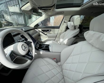 Мерседес Maybach S-Class, об'ємом двигуна 3.98 л та пробігом 13 тис. км за 184539 $, фото 19 на Automoto.ua