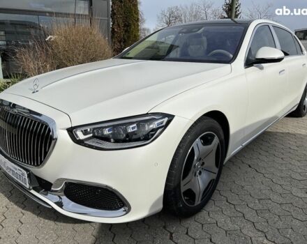 Мерседес Maybach S-Class, об'ємом двигуна 3.98 л та пробігом 13 тис. км за 184539 $, фото 26 на Automoto.ua