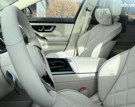 Мерседес Maybach S-Class, об'ємом двигуна 3.98 л та пробігом 13 тис. км за 184539 $, фото 45 на Automoto.ua