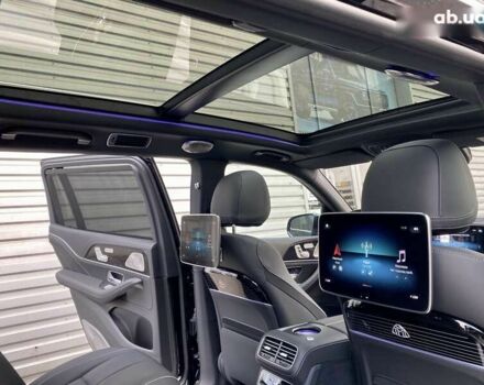 Мерседес Maybach S-Class, объемом двигателя 4 л и пробегом 1 тыс. км за 224968 $, фото 16 на Automoto.ua