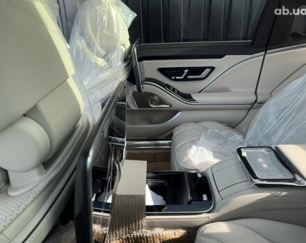 Мерседес Maybach S-Class, об'ємом двигуна 4 л та пробігом 5 тис. км за 200623 $, фото 4 на Automoto.ua