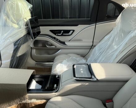 Мерседес Maybach S-Class, об'ємом двигуна 4 л та пробігом 5 тис. км за 200623 $, фото 23 на Automoto.ua