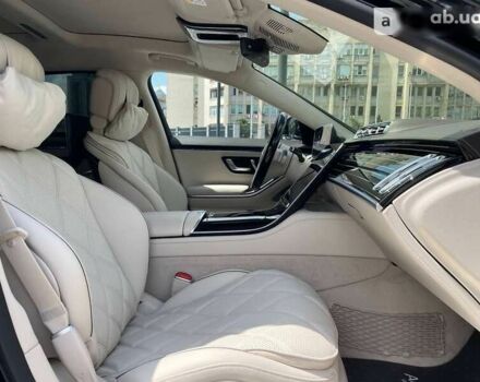 Мерседес Maybach S-Class, объемом двигателя 4 л и пробегом 25 тыс. км за 187000 $, фото 22 на Automoto.ua