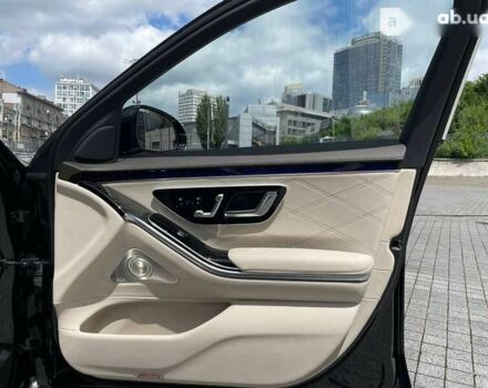 Мерседес Maybach S-Class, объемом двигателя 4 л и пробегом 25 тыс. км за 187000 $, фото 26 на Automoto.ua