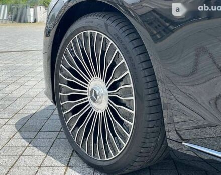Мерседес Maybach S-Class, объемом двигателя 4 л и пробегом 25 тыс. км за 187000 $, фото 3 на Automoto.ua