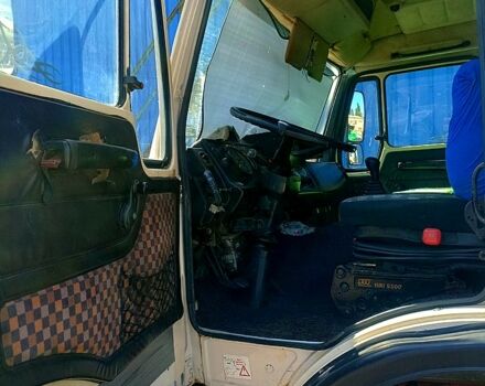 Білий Мерседес SK, об'ємом двигуна 14.6 л та пробігом 600 тис. км за 5500 $, фото 2 на Automoto.ua