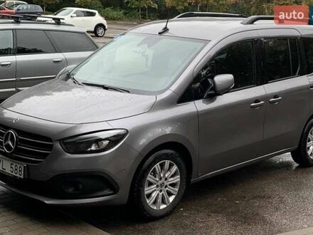 Мерседес T-Class 2022 у Києві на Automoto.ua Сірий Мерседес T-Class, об'ємом двигуна 1.5 л та пробігом 8 тис. км за 42712 $, фото 1 на Automoto.ua