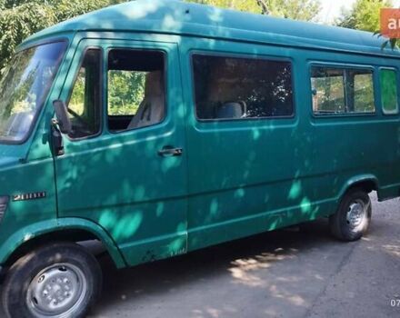 Зелений Мерседес T-Class, об'ємом двигуна 2.3 л та пробігом 459 тис. км за 1400 $, фото 4 на Automoto.ua