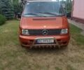 Оранжевый Мерседес Vito 110, объемом двигателя 2.2 л и пробегом 288 тыс. км за 7200 $, фото 1 на Automoto.ua