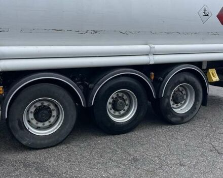 Мерцерон М-343 SМ 1999 в Виннице на Automoto.ua Серый Мерцерон М-343 SМ, объемом двигателя 0 л и пробегом 199 тыс. км за 33835 $, фото 9 на Automoto.ua