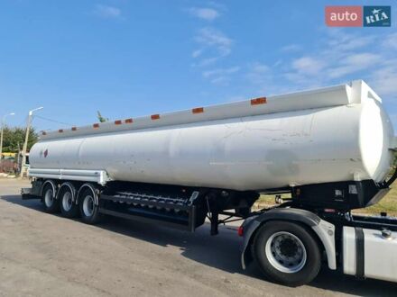 Мерцерон М-343 SМ 1999 в Виннице на Automoto.ua Серый Мерцерон М-343 SМ, объемом двигателя 0 л и пробегом 199 тыс. км за 33835 $, фото 1 на Automoto.ua