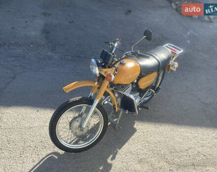 Желтый Минск 125, объемом двигателя 1.25 л и пробегом 9 тыс. км за 600 $, фото 3 на Automoto.ua