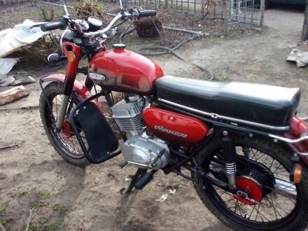 Мінськ ММВ3-3.115 1976 у Кривому Розі на Automoto.ua Червоний Мінськ ММВ3-3.115, об'ємом двигуна 0 л та пробігом 4 тис. км за 434 $, фото 1 на Automoto.ua