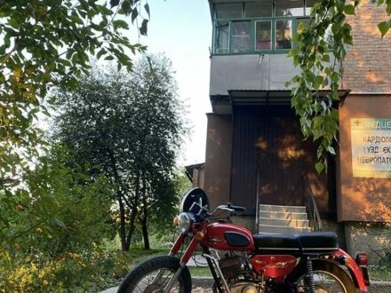 Минск ММВ3-3.115 1981 в Прилуках на Automoto.ua Красный Минск ММВ3-3.115, объемом двигателя 0 л и пробегом 35 тыс. км за 387 $, фото 1 на Automoto.ua