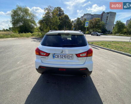 Белый Мицубиси АСХ, объемом двигателя 1.8 л и пробегом 149 тыс. км за 9800 $, фото 5 на Automoto.ua