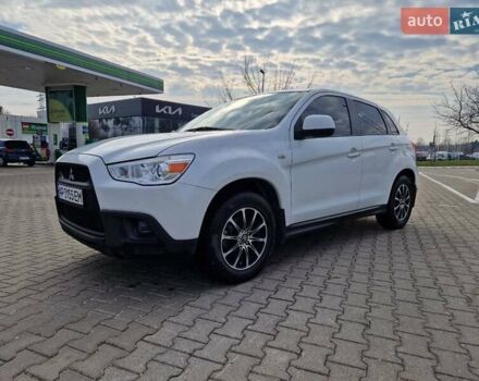 Белый Мицубиси АСХ, объемом двигателя 1.8 л и пробегом 146 тыс. км за 11184 $, фото 6 на Automoto.ua