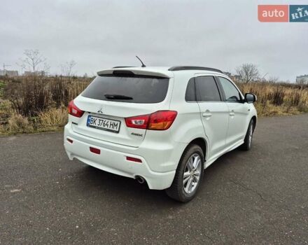 Білий Міцубісі АСХ, об'ємом двигуна 1.8 л та пробігом 312 тис. км за 10500 $, фото 3 на Automoto.ua