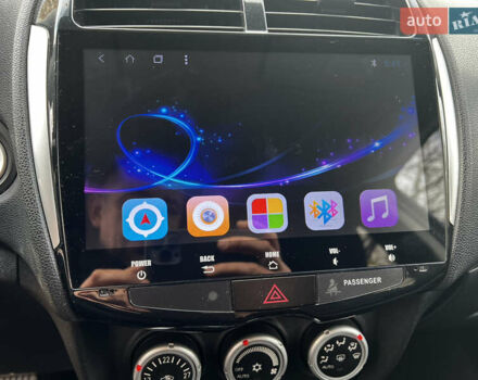 Белый Мицубиси АСХ, объемом двигателя 2 л и пробегом 277 тыс. км за 8800 $, фото 6 на Automoto.ua