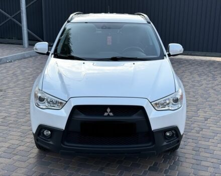 Белый Мицубиси АСХ, объемом двигателя 1.8 л и пробегом 206 тыс. км за 8800 $, фото 2 на Automoto.ua