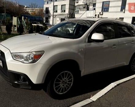 Белый Мицубиси АСХ, объемом двигателя 1.6 л и пробегом 165 тыс. км за 8700 $, фото 7 на Automoto.ua