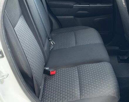 Белый Мицубиси АСХ, объемом двигателя 1.8 л и пробегом 206 тыс. км за 8800 $, фото 9 на Automoto.ua