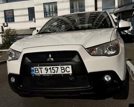 Белый Мицубиси АСХ, объемом двигателя 1.6 л и пробегом 165 тыс. км за 8700 $, фото 5 на Automoto.ua