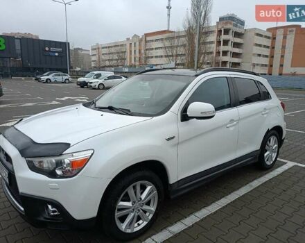 Белый Мицубиси АСХ, объемом двигателя 2 л и пробегом 163 тыс. км за 11700 $, фото 7 на Automoto.ua